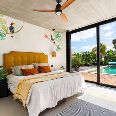 Villa Villa Close To Meia Beach Pool
